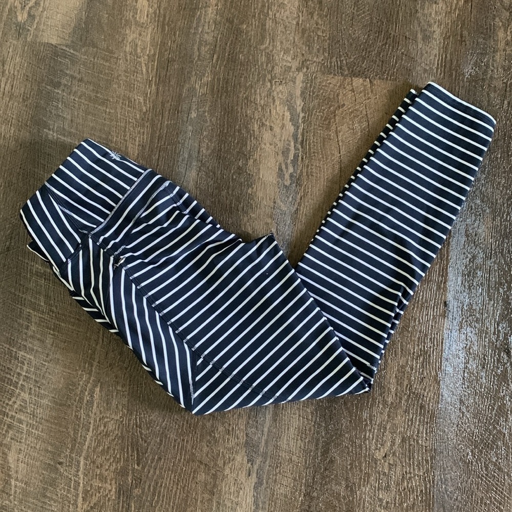 Athleta Navy Stripe Contender 7/8 Powerlift Legging Women’s Size Small